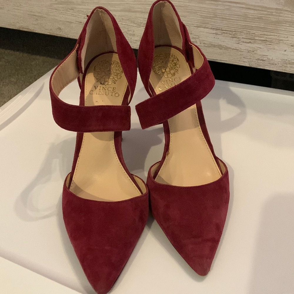 Vince Camuto Burgundy Strap heel